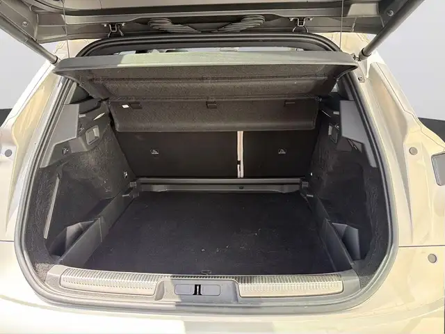 DS Automobiles DS 7 view 7