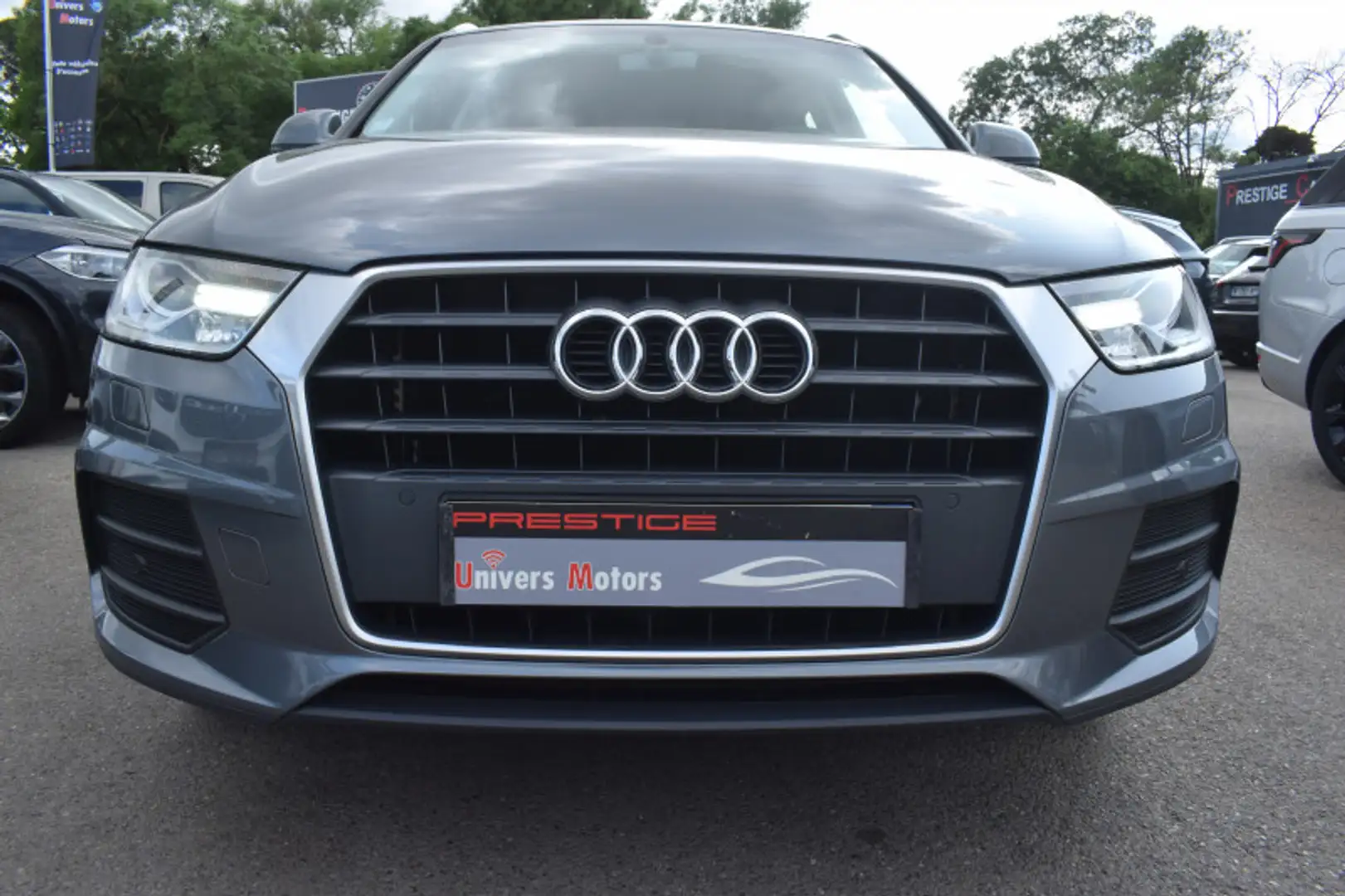 Audi Q3 2.0 TDI 120CH BUSINESS LINE Gris - 1