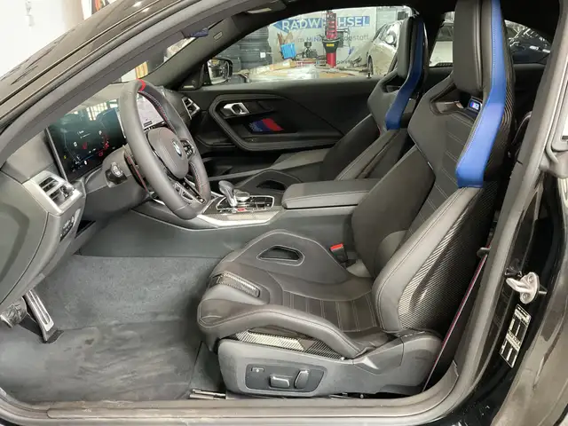 BMW M2 view 6