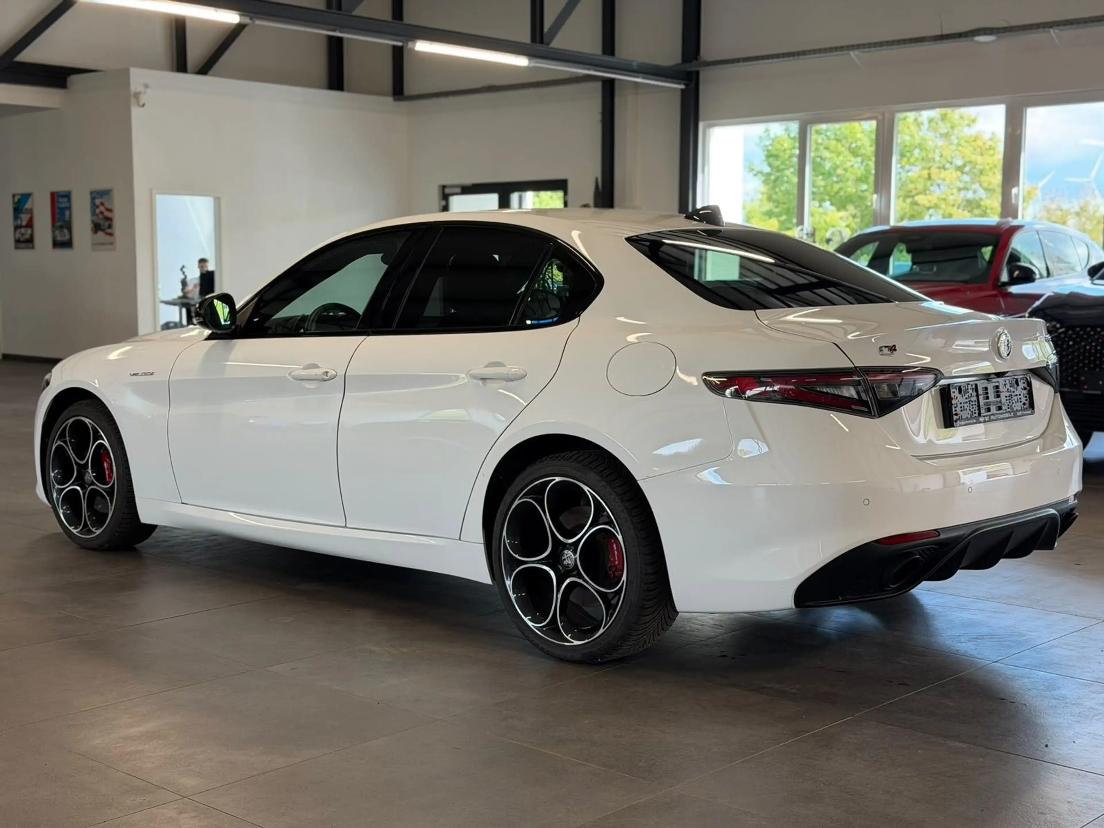 Alfa Romeo Giulia Veloce Q4 MATRIX+ACC+KAM+LEDER+SHZ+TOT.W+ — photo 5