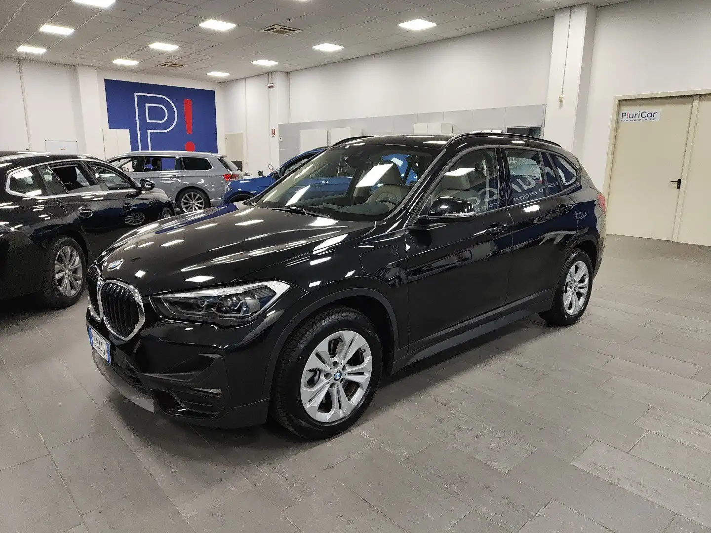 BMW X1 xDrive25e Plug-In-Hybrid Auto Navi Pelle Fari LED Negro - 1