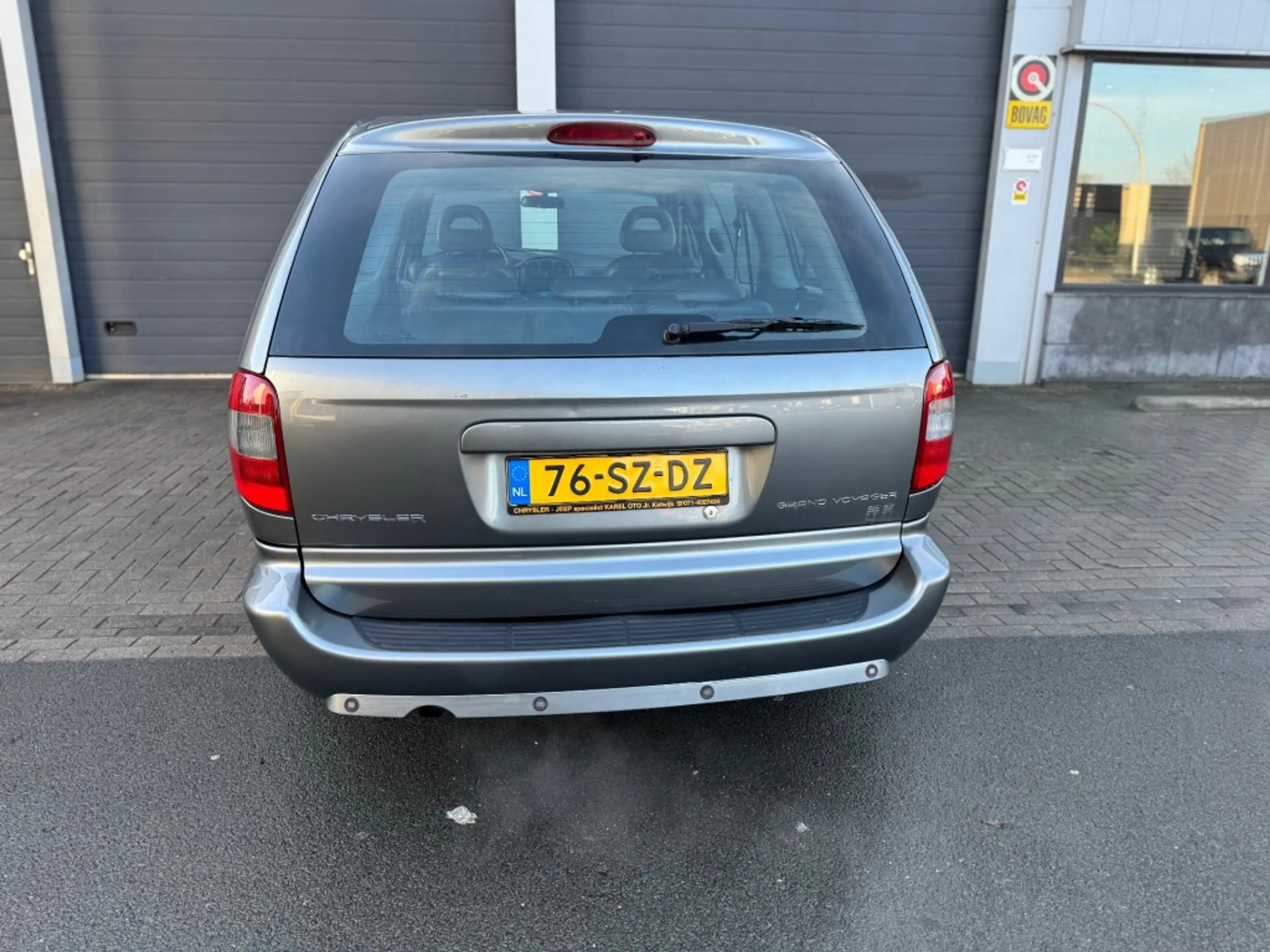Chrysler Grand Voyager 3.3i SE LUXE — photo 8