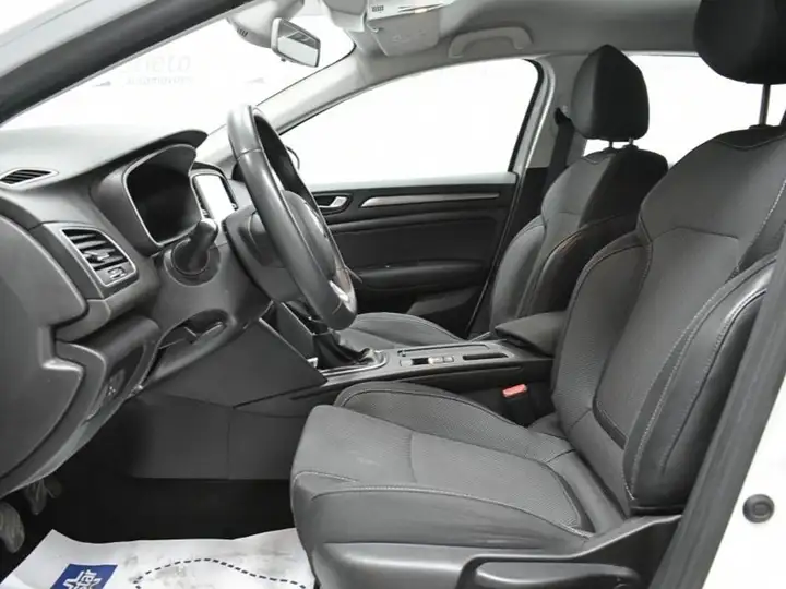 Renault Mégane 2023, foto 10