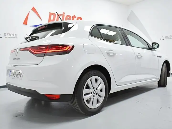Renault Mégane 2023, foto 49