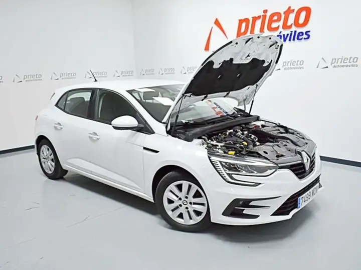 Renault Mégane 2023, foto 43