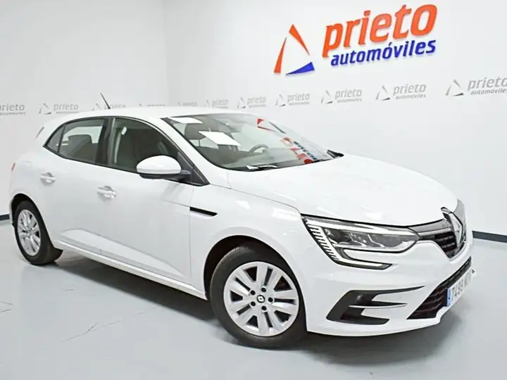 Renault Mégane 2023, foto 36