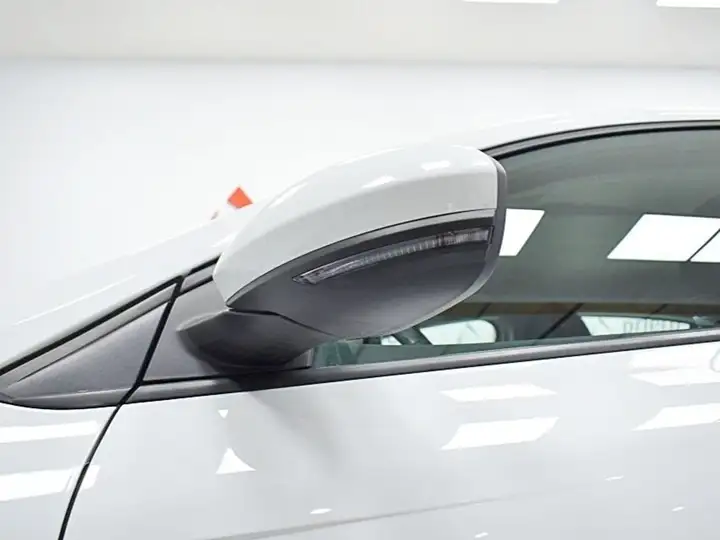 Renault Mégane 2023, foto 7