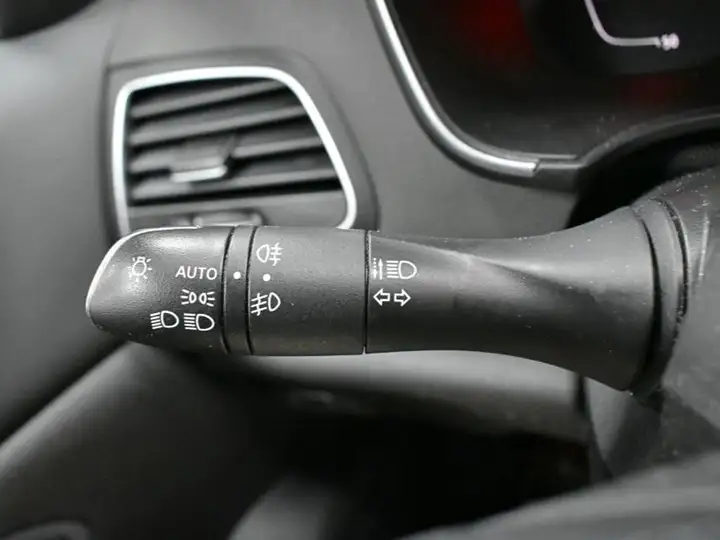 Renault Mégane 2023, foto 12