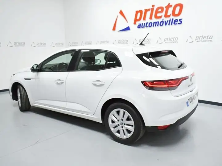 Renault Mégane 2023, foto 3