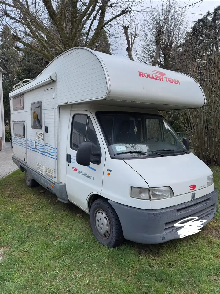 Caravans-Wohnm Autoroller Roller Team Mansardato Anno 2001, foto 1