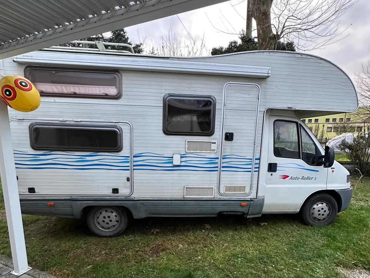 Caravans-Wohnm Autoroller Roller Team Mansardato Anno 2001, foto 2