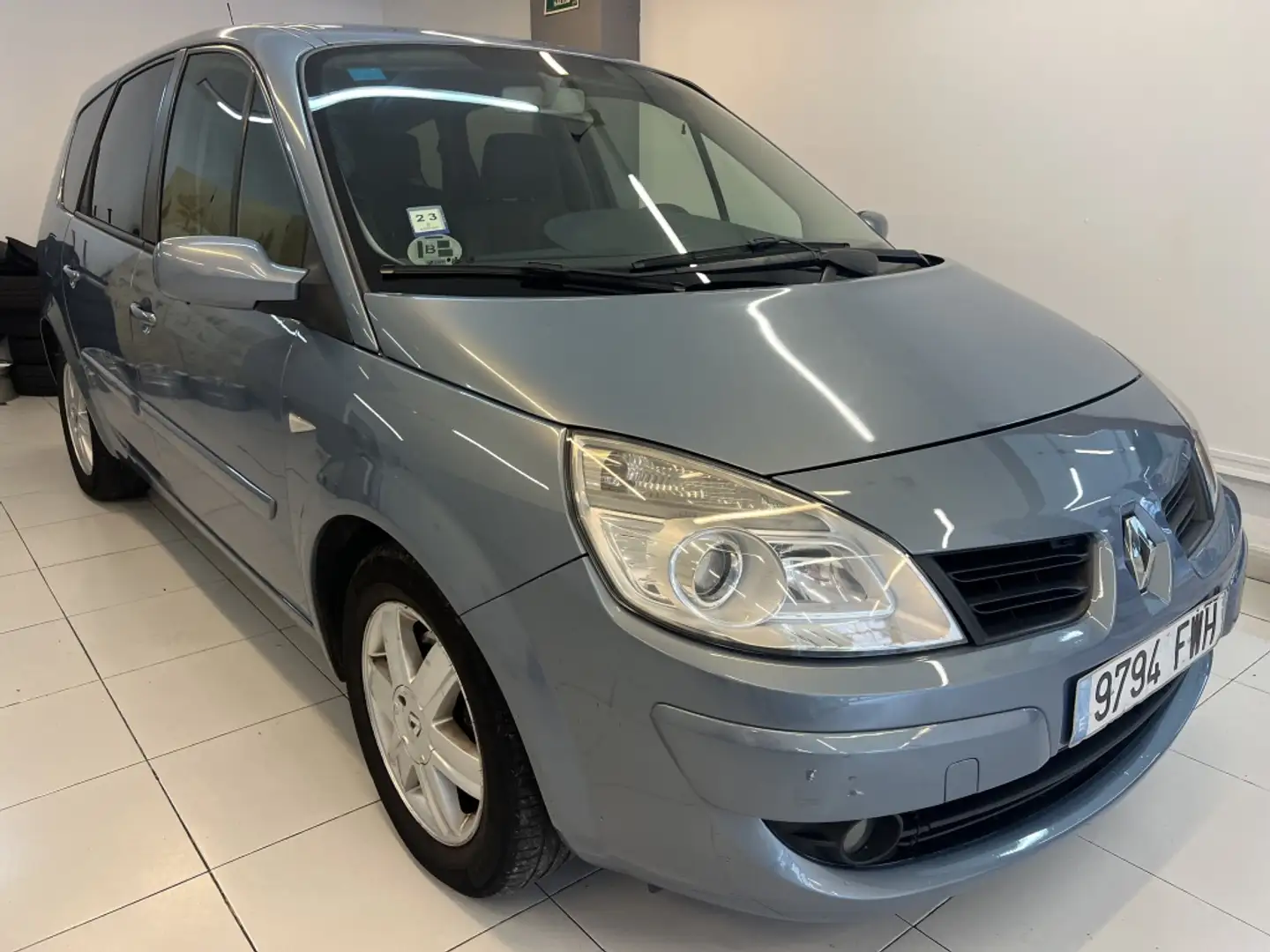 Renault Grand Scenic 1.5dCi Confort Dynamique 105 Bleu - 1