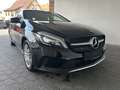 Mercedes-Benz A 200 BlueEfficiency Navi LED Sportsitze PDC AHK crna - thumbnail 8