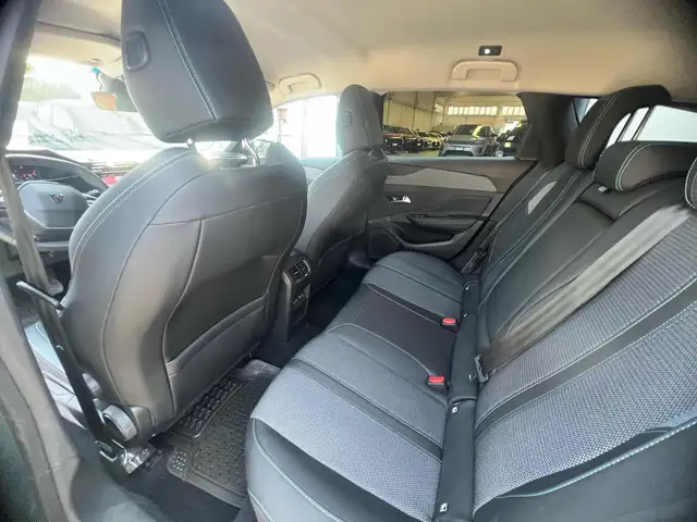 Peugeot 308 view 14