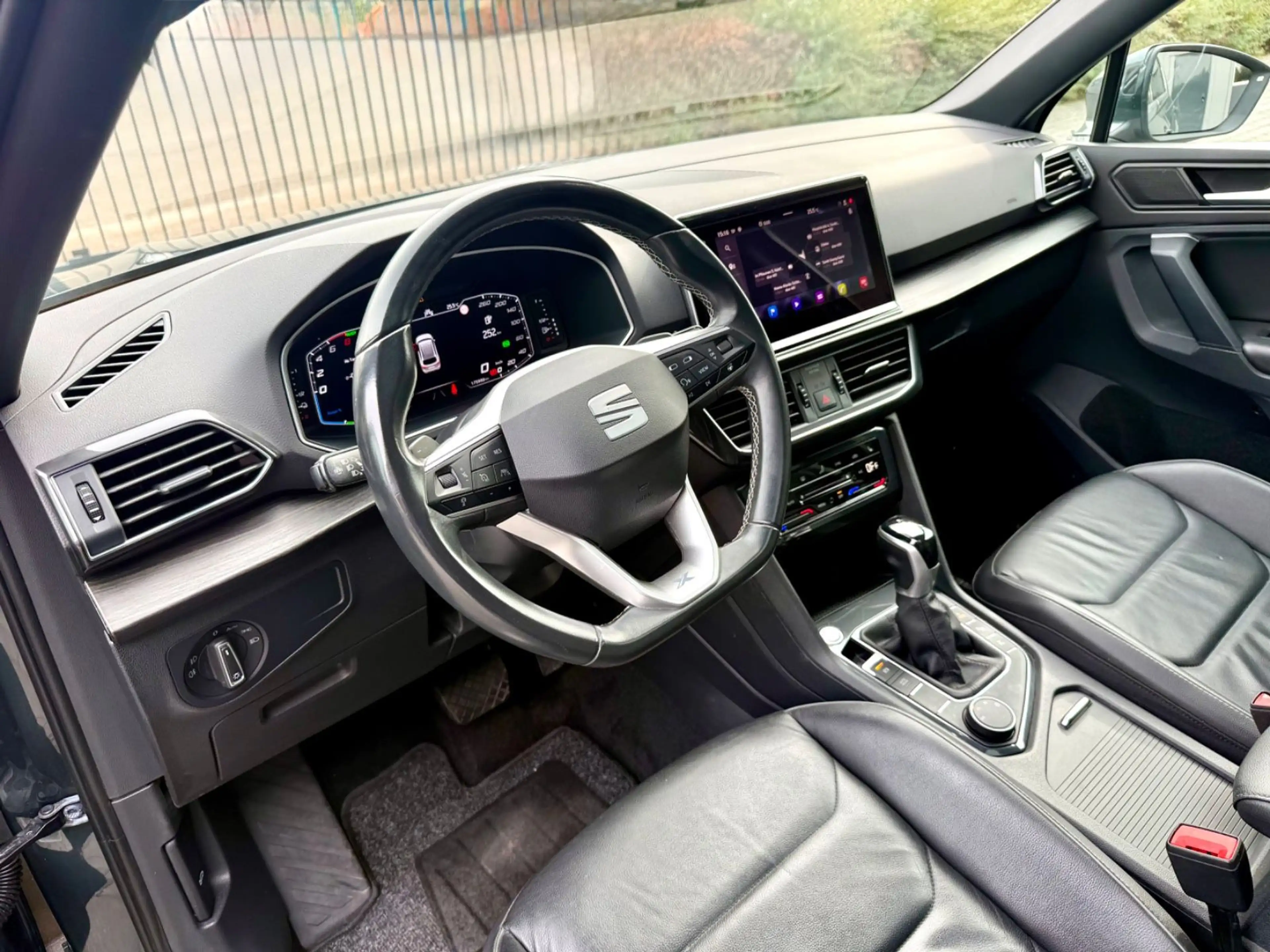 SEAT Tarraco Xcellence e-Hybrid Pano/Leder/LED/360° — photo 10