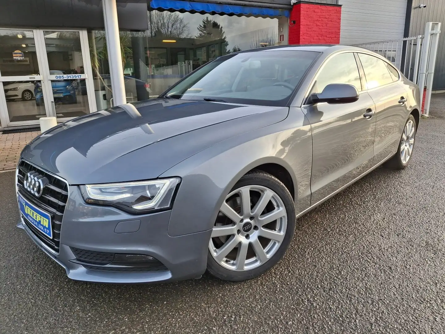 Audi A5 Sportback 2.0TDi 136cv Multitronic GPS/BT/CUIR/JA Gris - 1