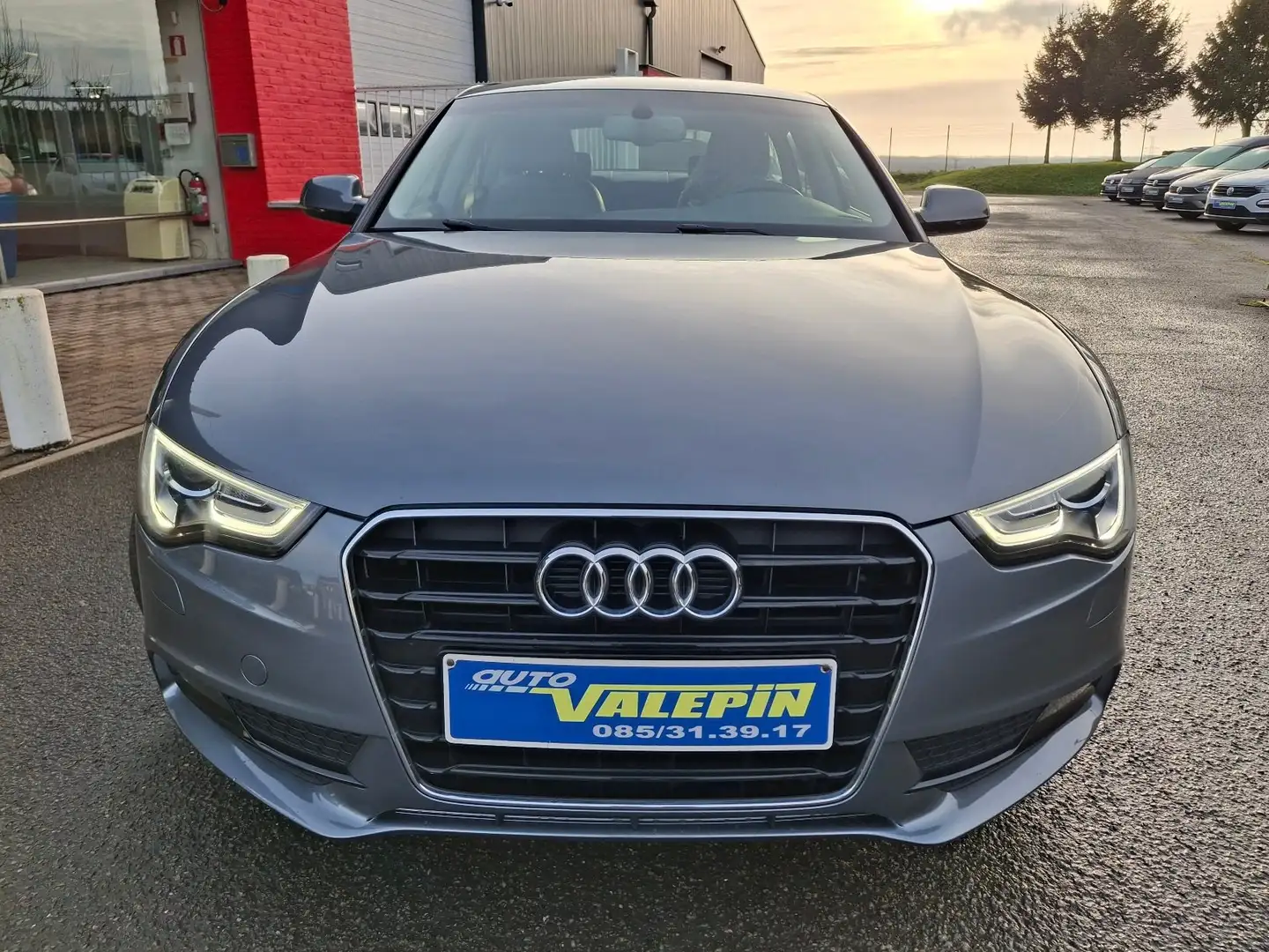 Audi A5 Sportback 2.0TDi 136cv Multitronic GPS/BT/CUIR/JA Gris - 2