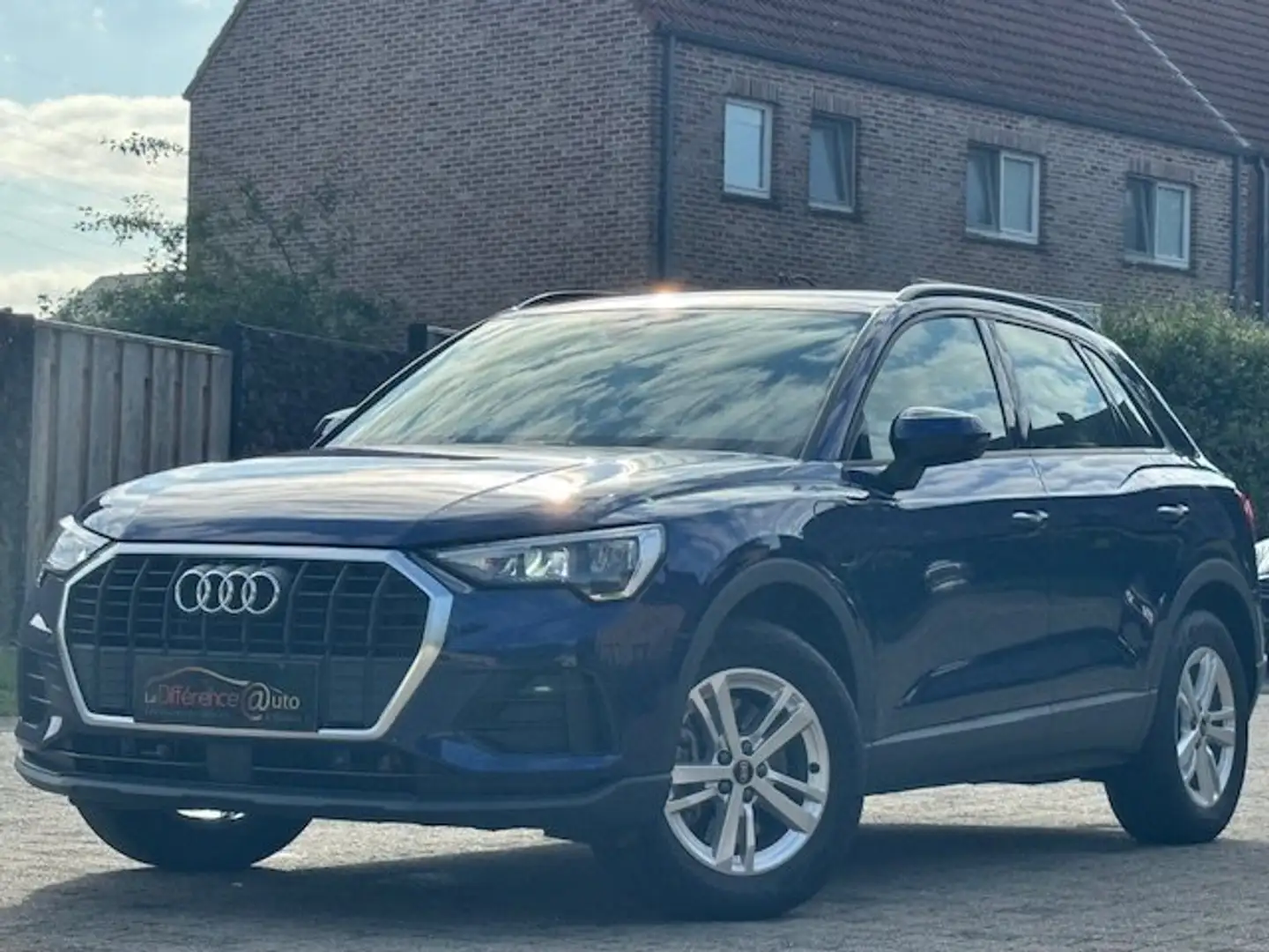 Audi Q3 Q3 PHEV 45 TFSIe S tronic - Clim - cuir - GPS - JA Bleu - 1