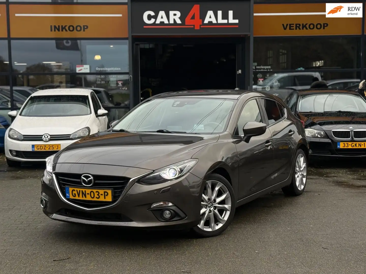 Mazda 3 2.0 GT-M LEDER/PDC/HU-D/XENON/APK 22-4-26/STLVRM/L Gris - 1