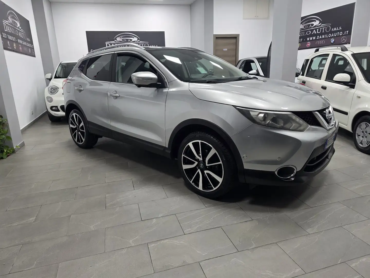 Nissan Qashqai 1.6 dci Tekna 2wd 130cv - 2