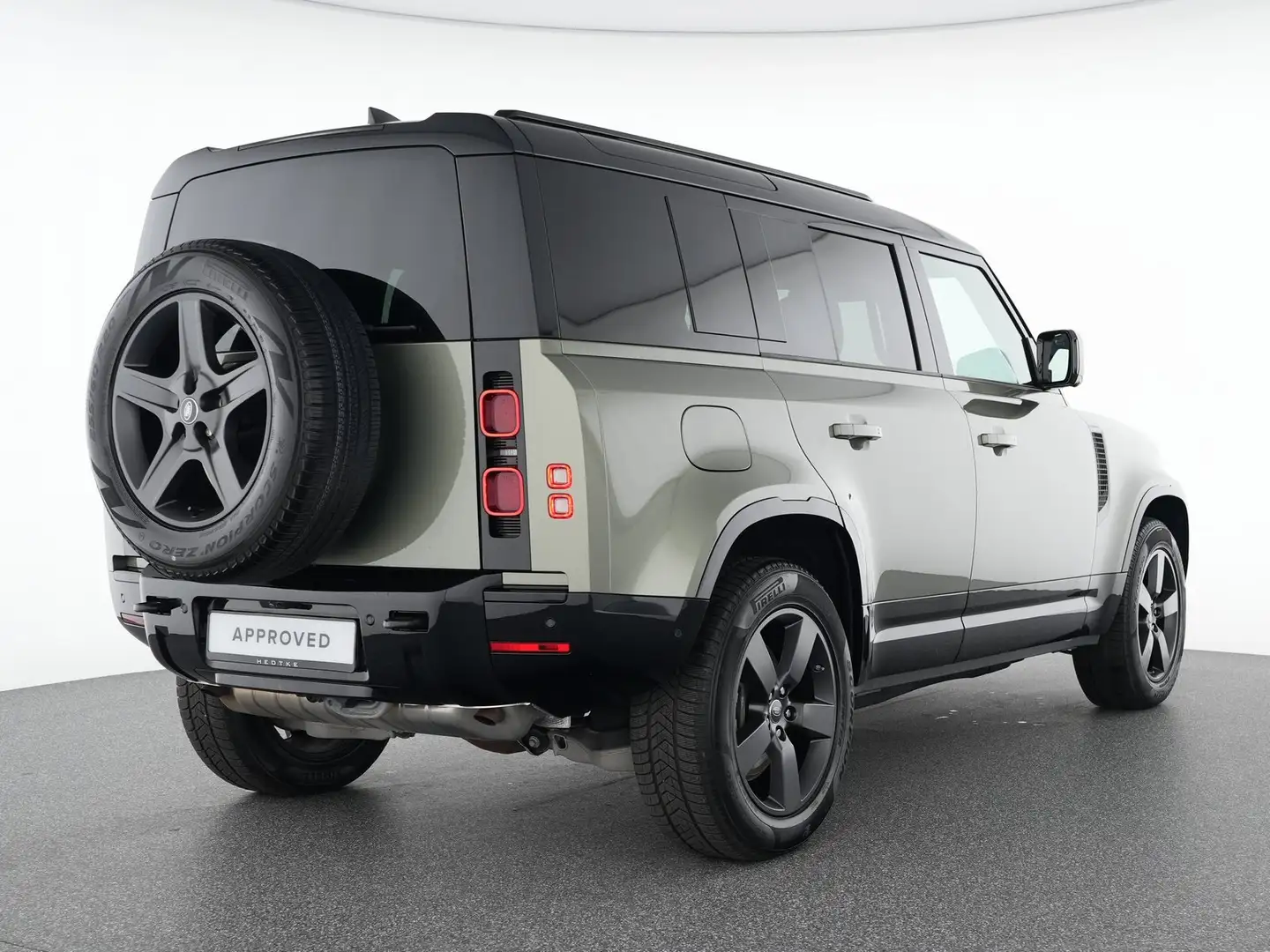Land Rover Defender 110 P300e X-Dynamic SE 20"+AHK+PANO+HUD Vert - 2