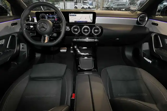 Mercedes-Benz Cla view 5