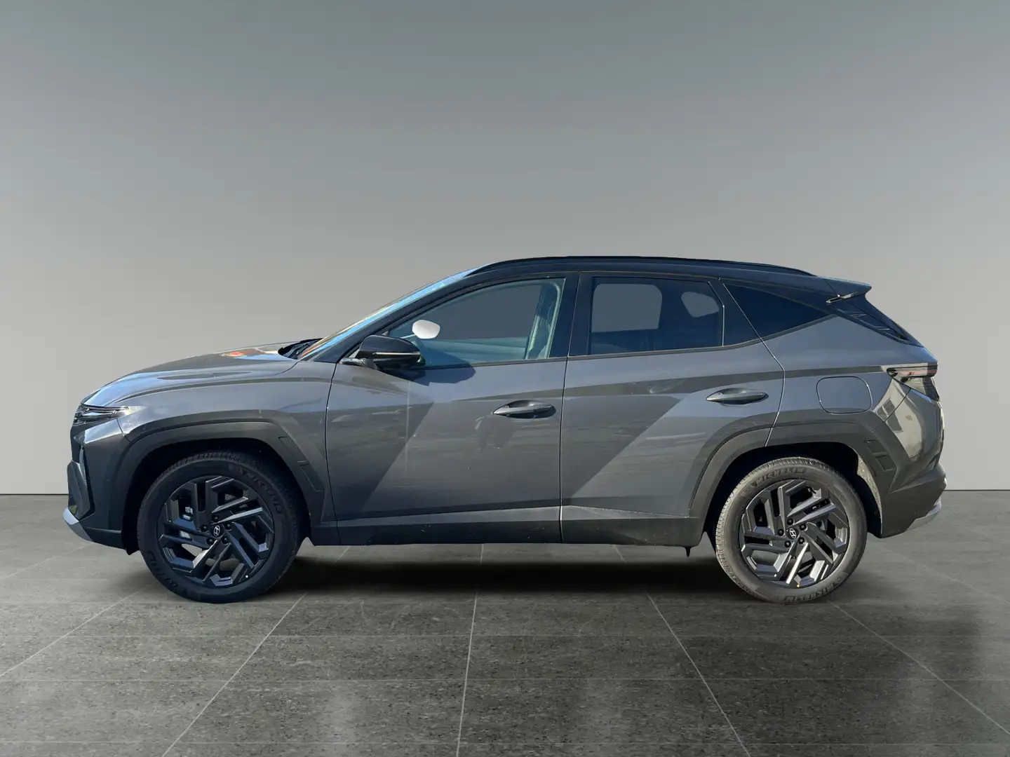 Hyundai TUCSON NX4 20th Anniversary 1,6 T-GDi PHEV 4WD AT t5pa1 Grau - 2