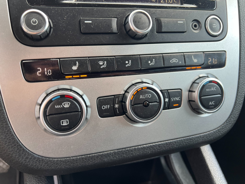 Volkswagen Scirocco 1.4 TSI Highline - DISTRI V.V - LUXE ! — photo 13