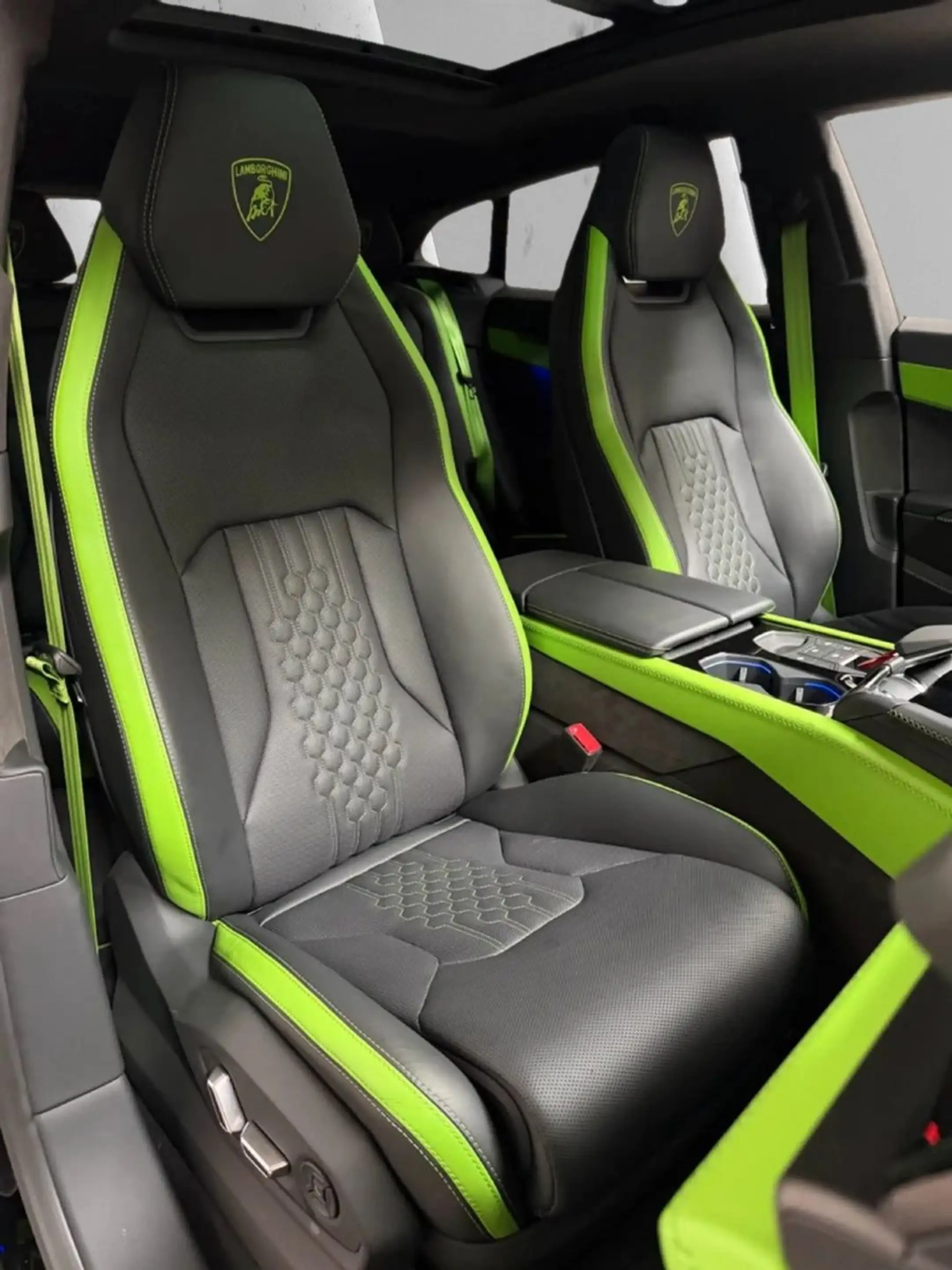 Lamborghini Urus URUS 4.0 SE MY2026 B&O PANO MASSAGE ADAS FULL — photo 12