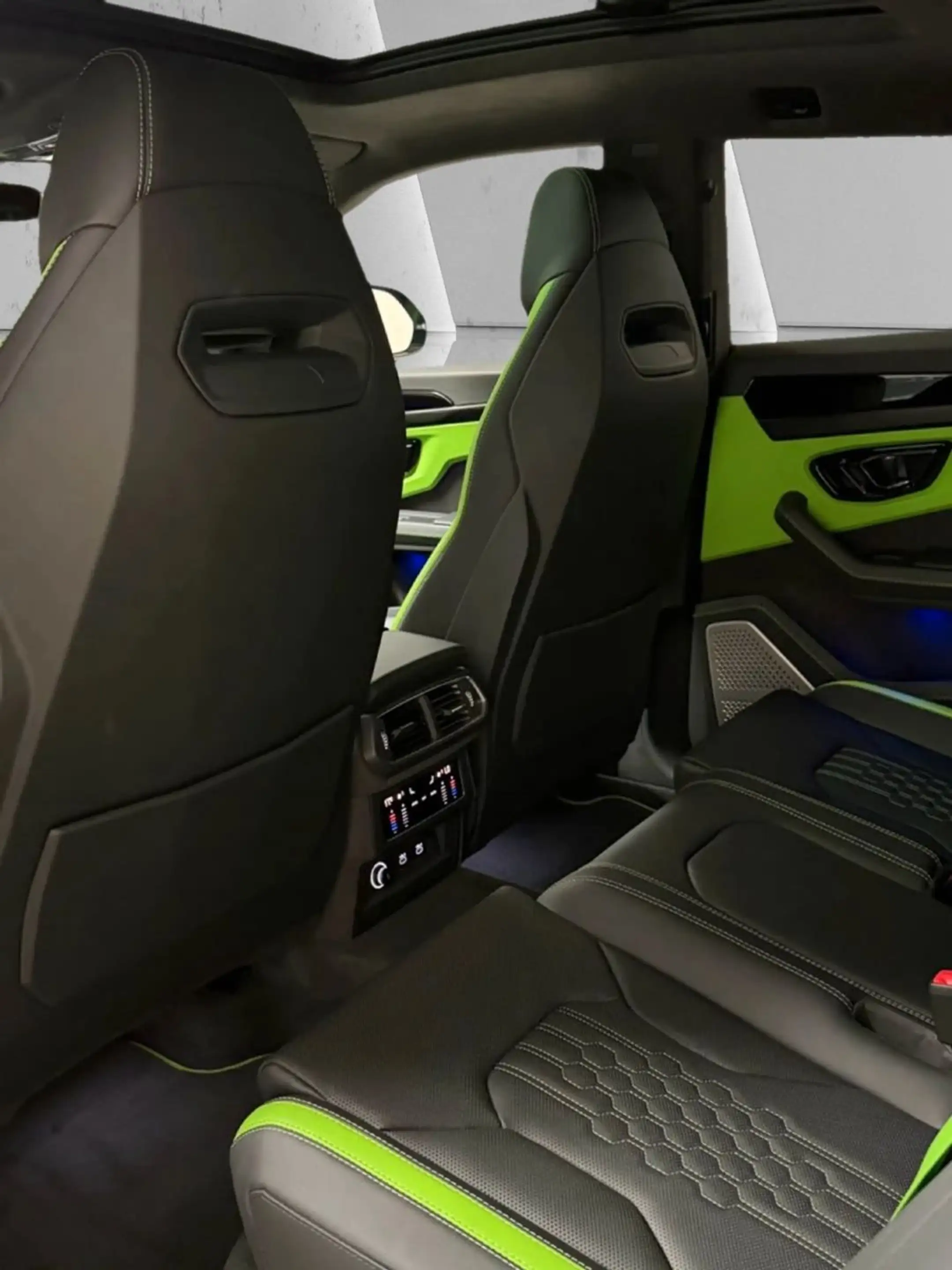 Lamborghini Urus URUS 4.0 SE MY2026 B&O PANO MASSAGE ADAS FULL — photo 15