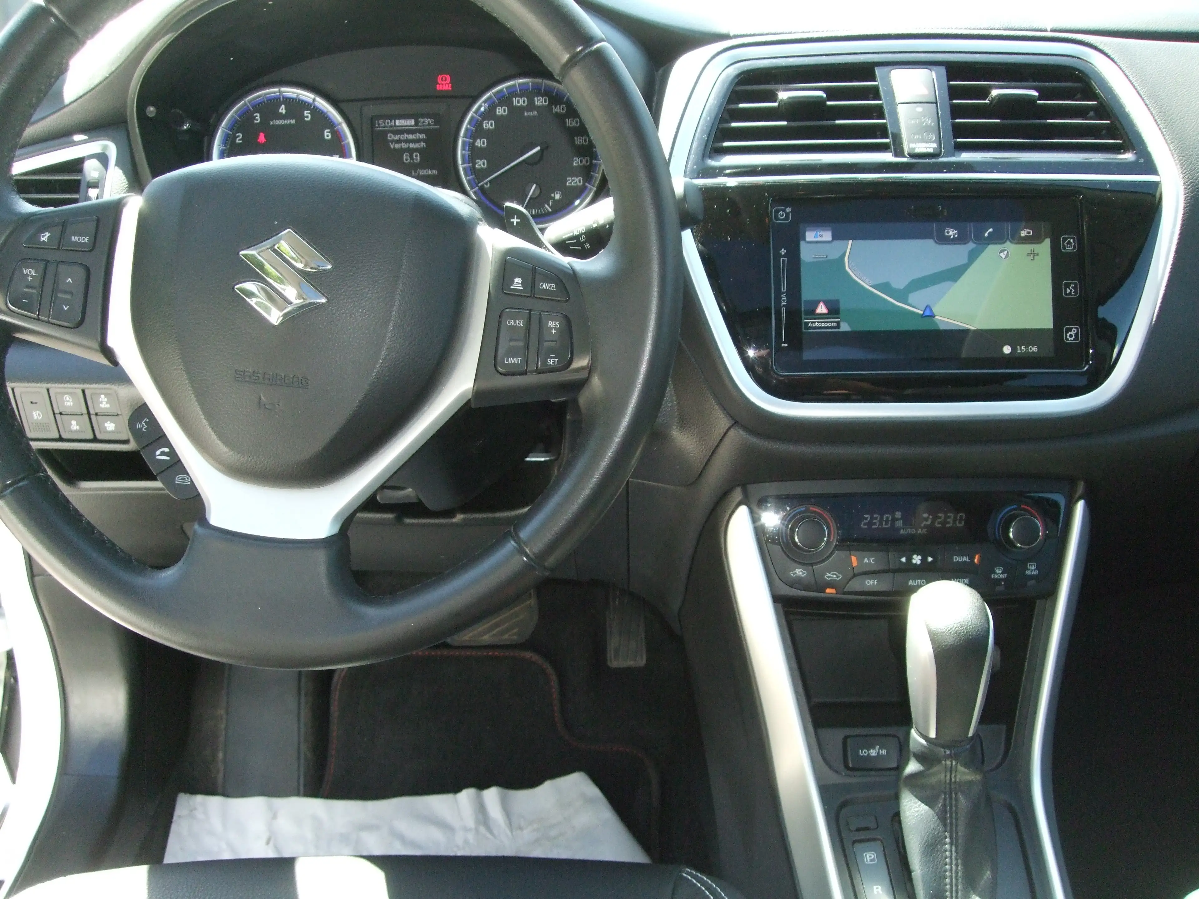 Suzuki SX4 S-Cross Flash 4WD Aut. — photo 10