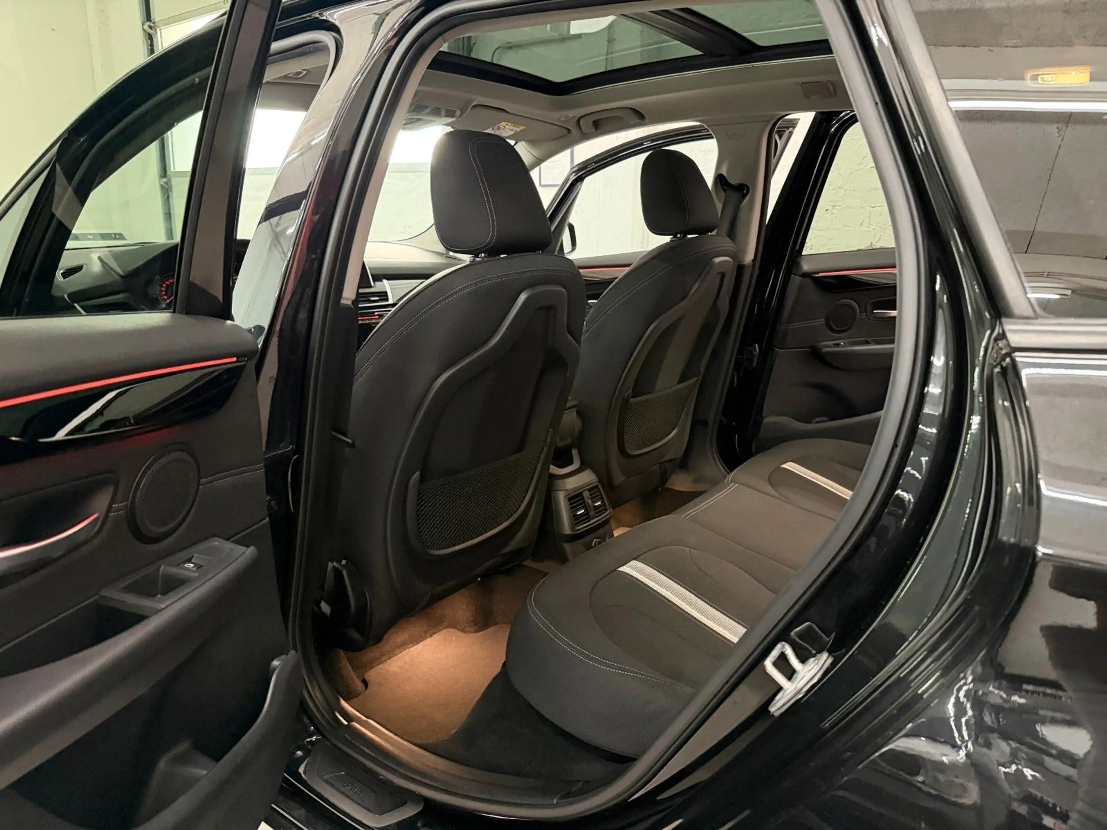 BMW 220 220i Sport Line Navi Panorama Keyless-Go LED AHK — photo 15