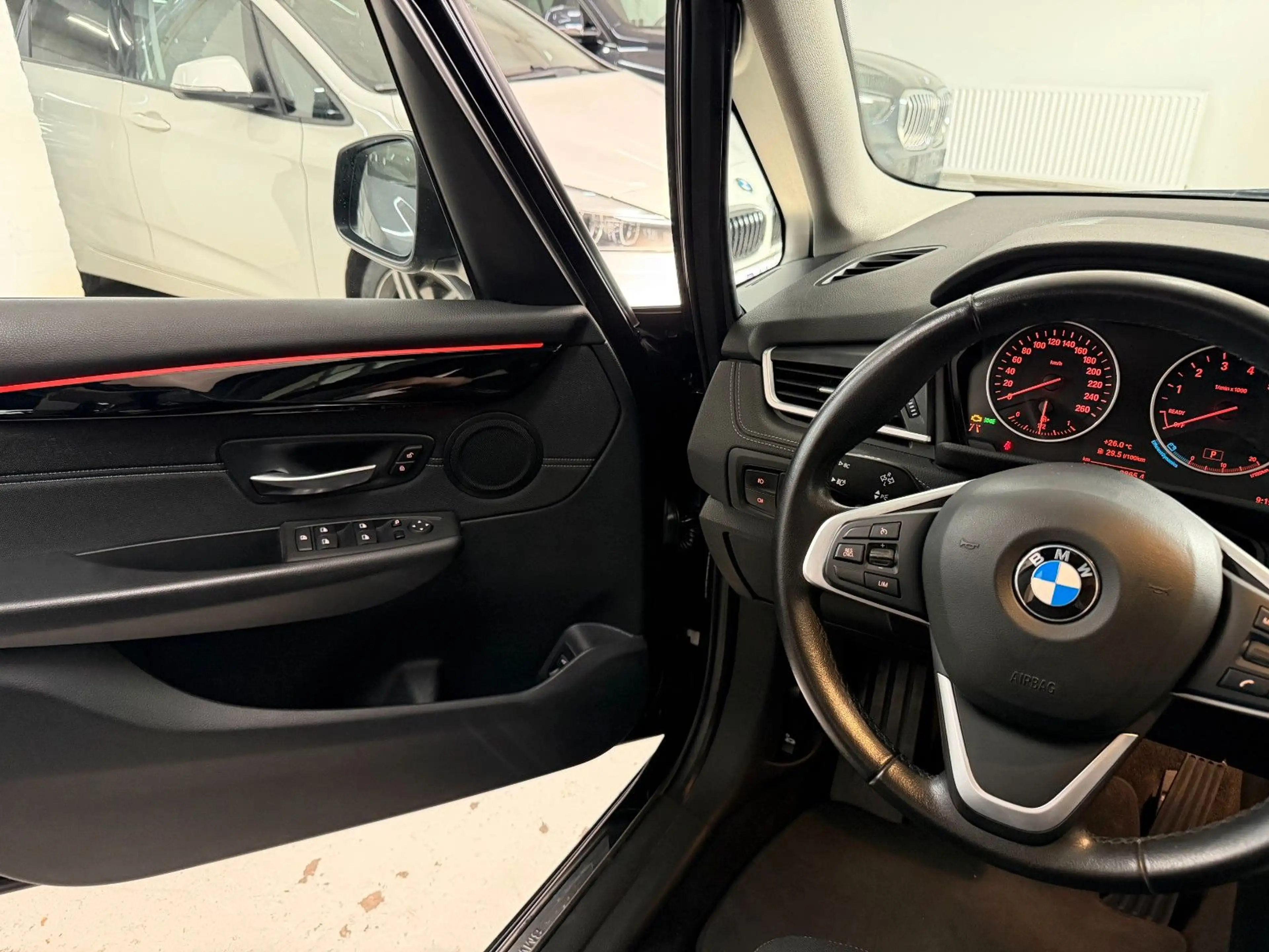 BMW 220 220i Sport Line Navi Panorama Keyless-Go LED AHK — photo 13