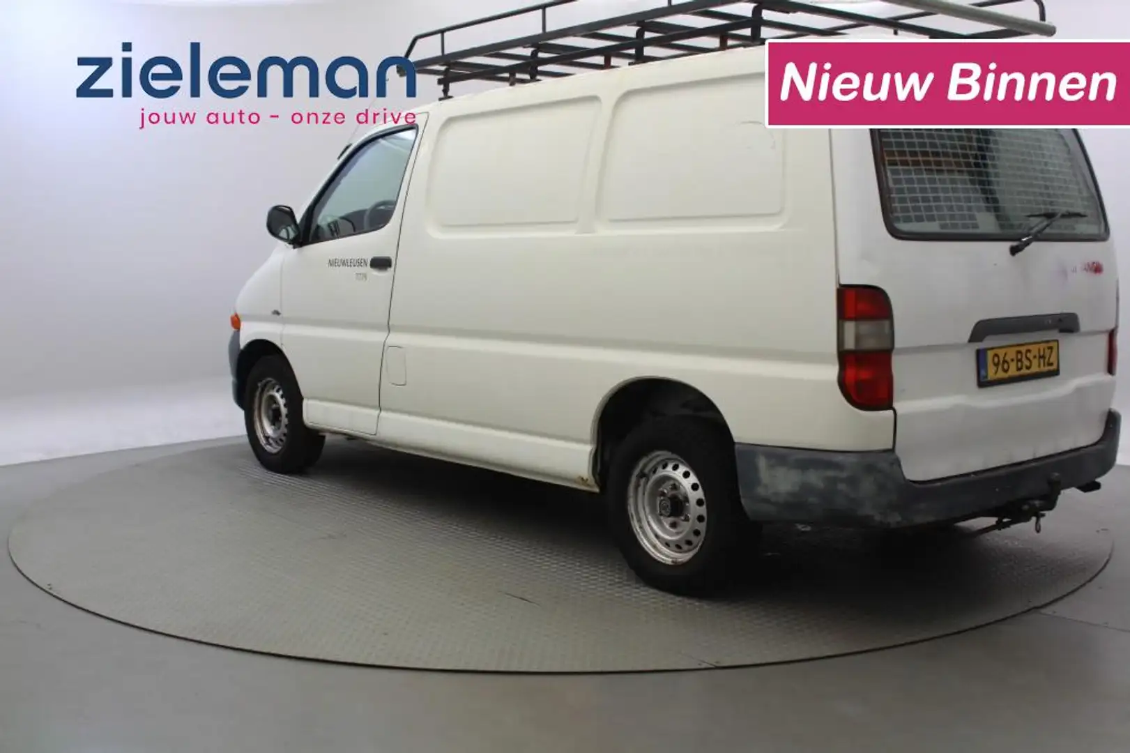 Toyota Hiace 2.5 D4-D 90 Base Wit - 2