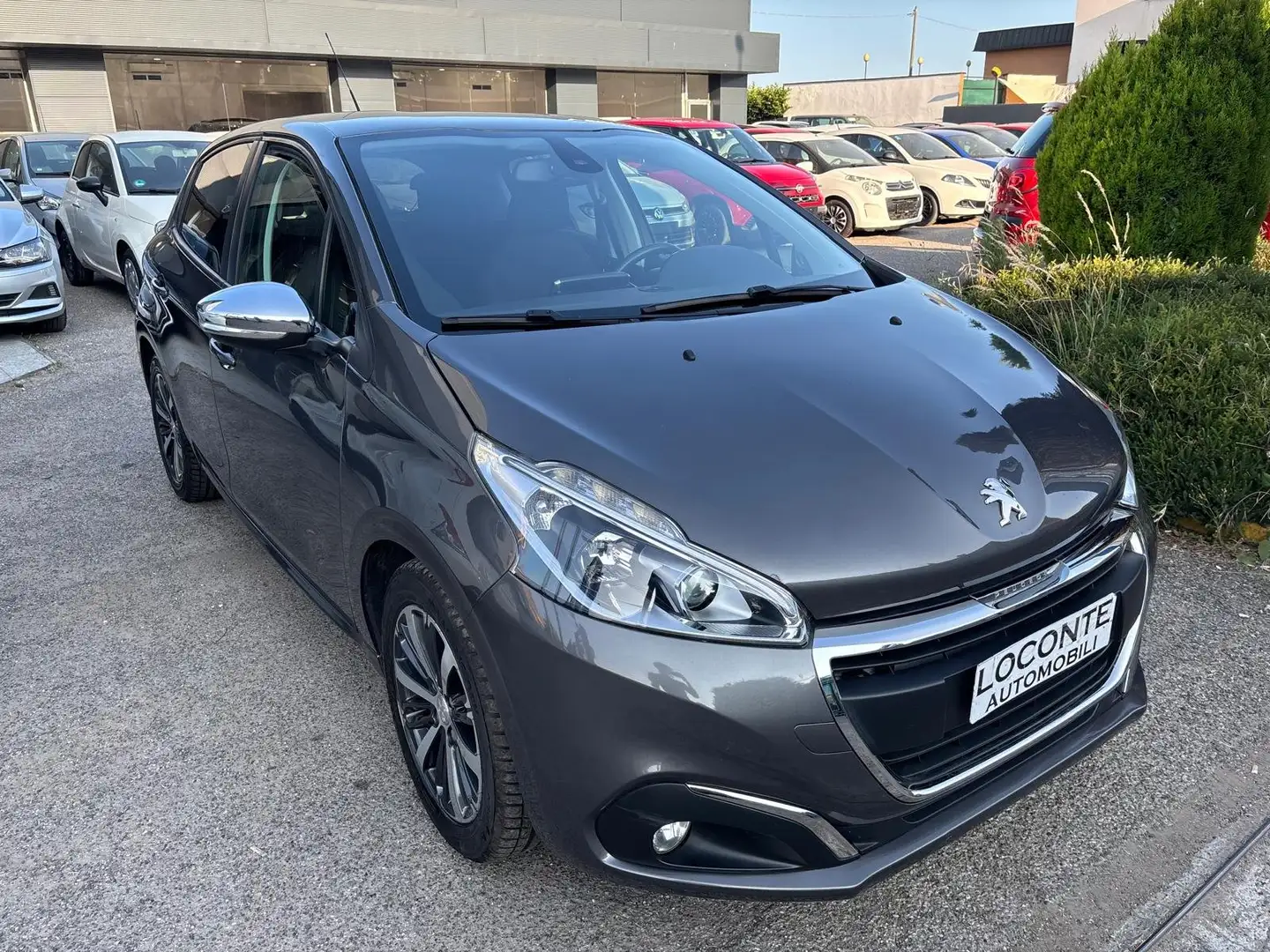 Peugeot 208 5p 1.2 puretech Allure 82cv Grigio - 1