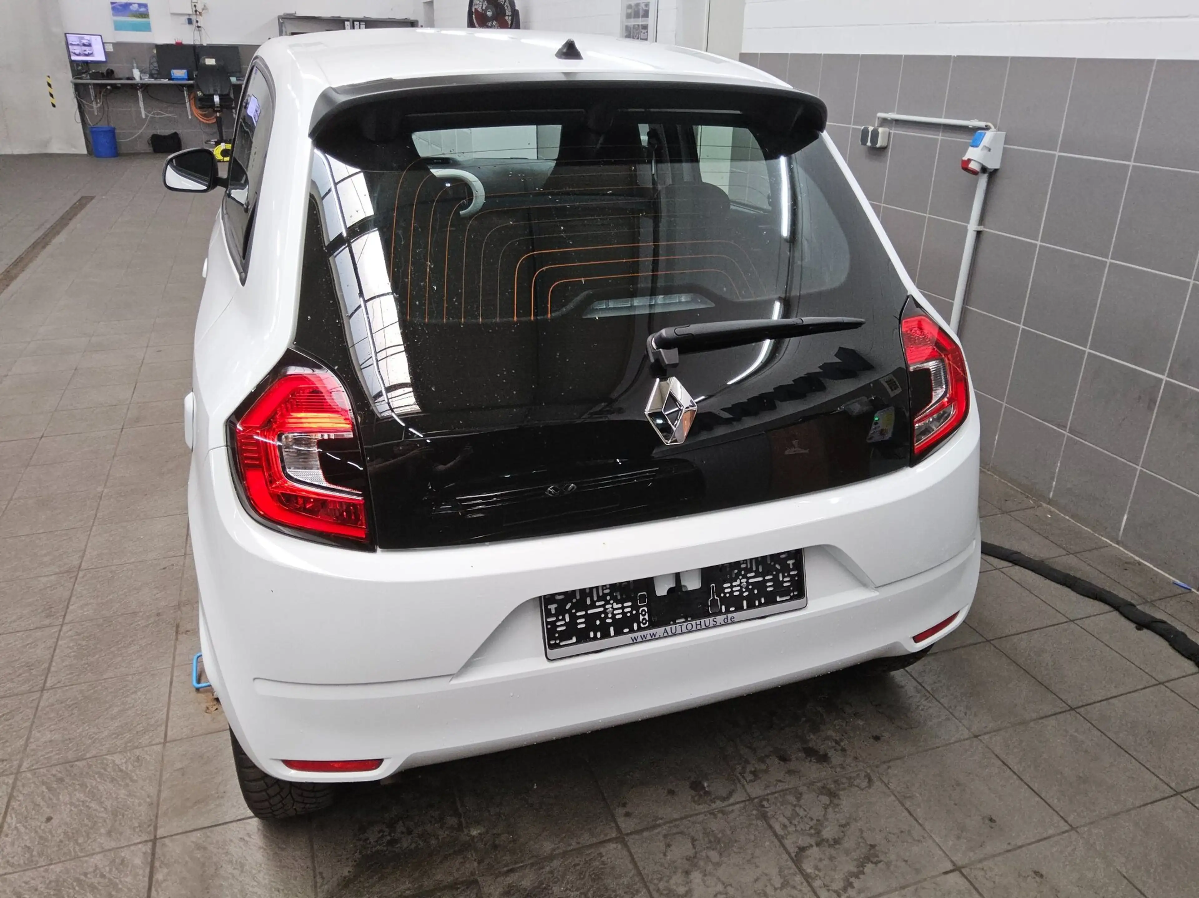 Renault Twingo TWINGO T-LEDER KLIMA RADIO BT USB DAB — photo 10