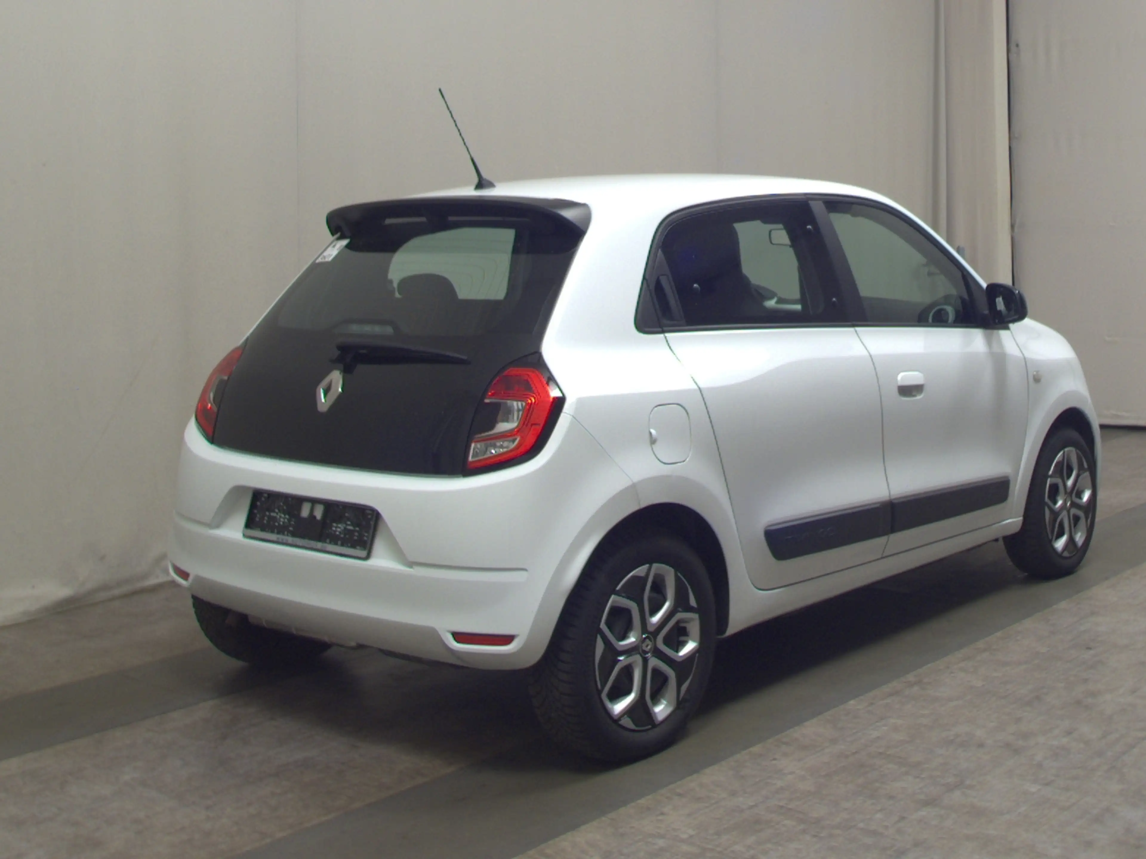 Renault Twingo TWINGO T-LEDER KLIMA RADIO BT USB DAB — photo 4