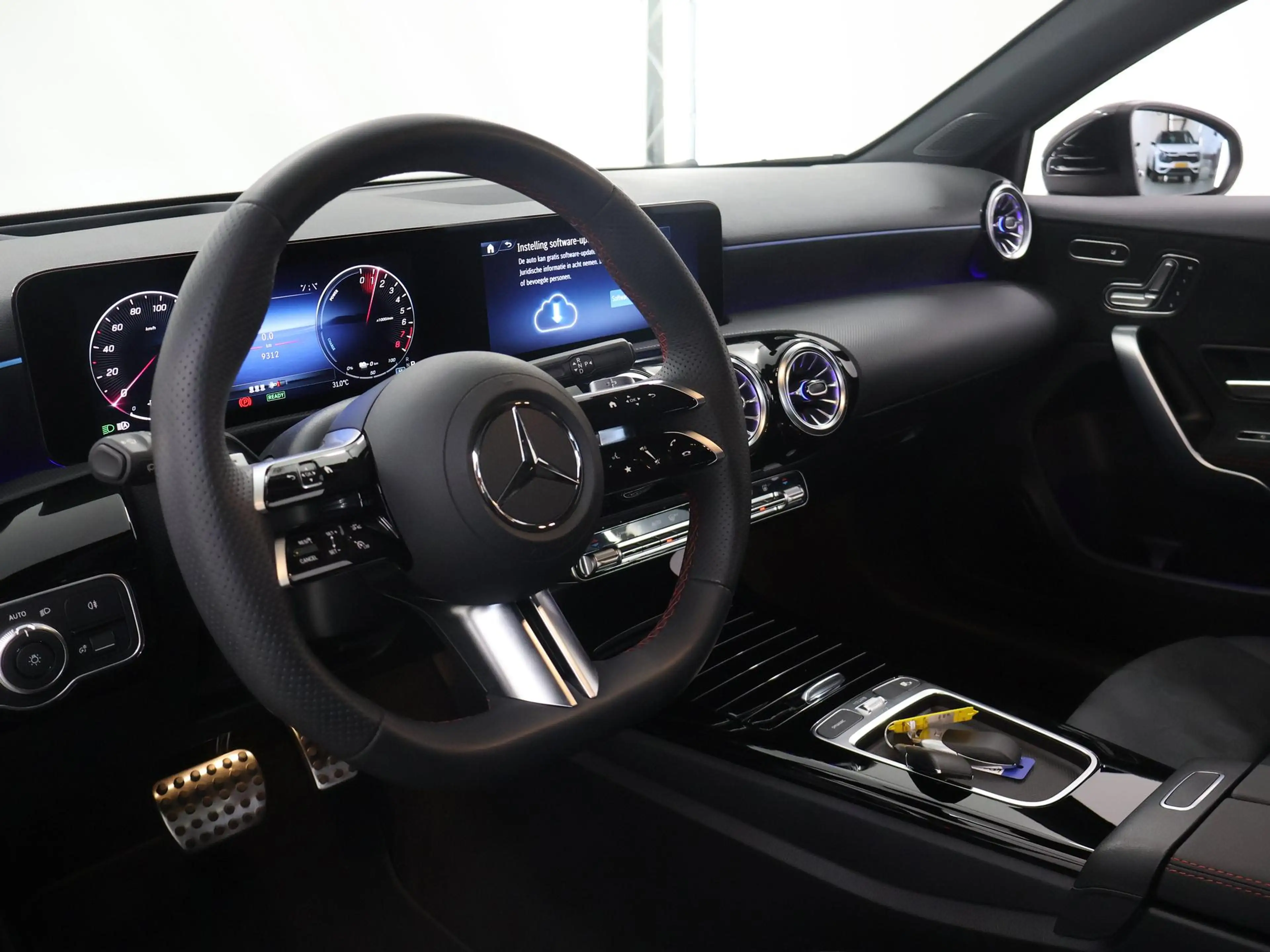 Mercedes-Benz A 250 250e Business Solution AMG | Panoramaschuifdak | H — photo 7