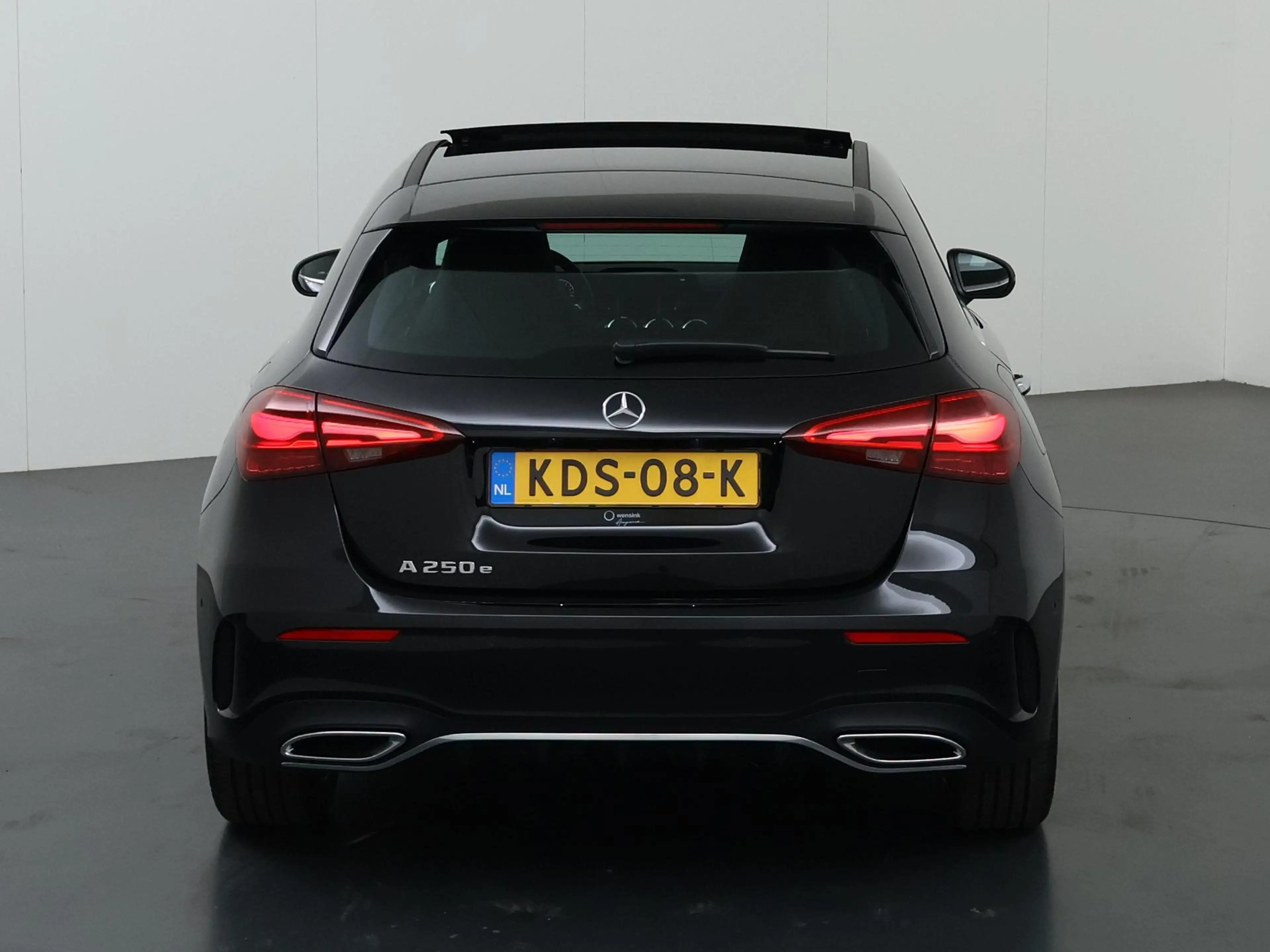 Mercedes-Benz A 250 250e Business Solution AMG | Panoramaschuifdak | H — photo 4