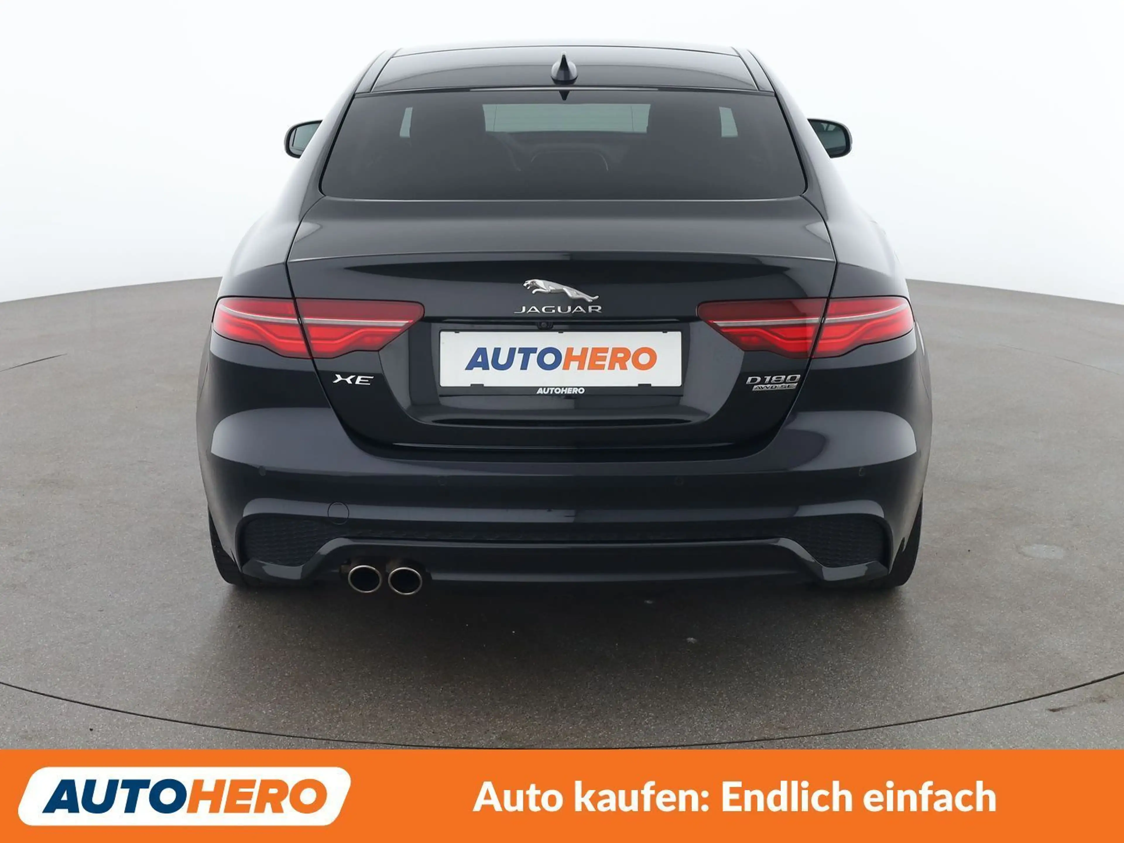 Jaguar XE D180 R-Dynamic SE AWD — photo 5