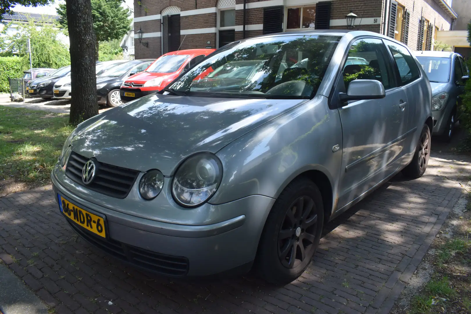 Volkswagen Polo 1.9 TDI Navi/Cruise Grijs - 1