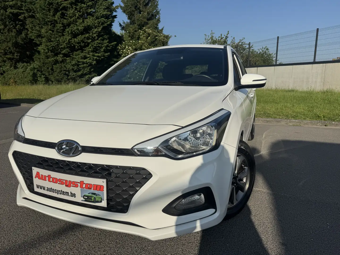 Hyundai i20 1.2i Air GO!16.000Kilométres*Carpass*Garantie 1 Blanc - 1