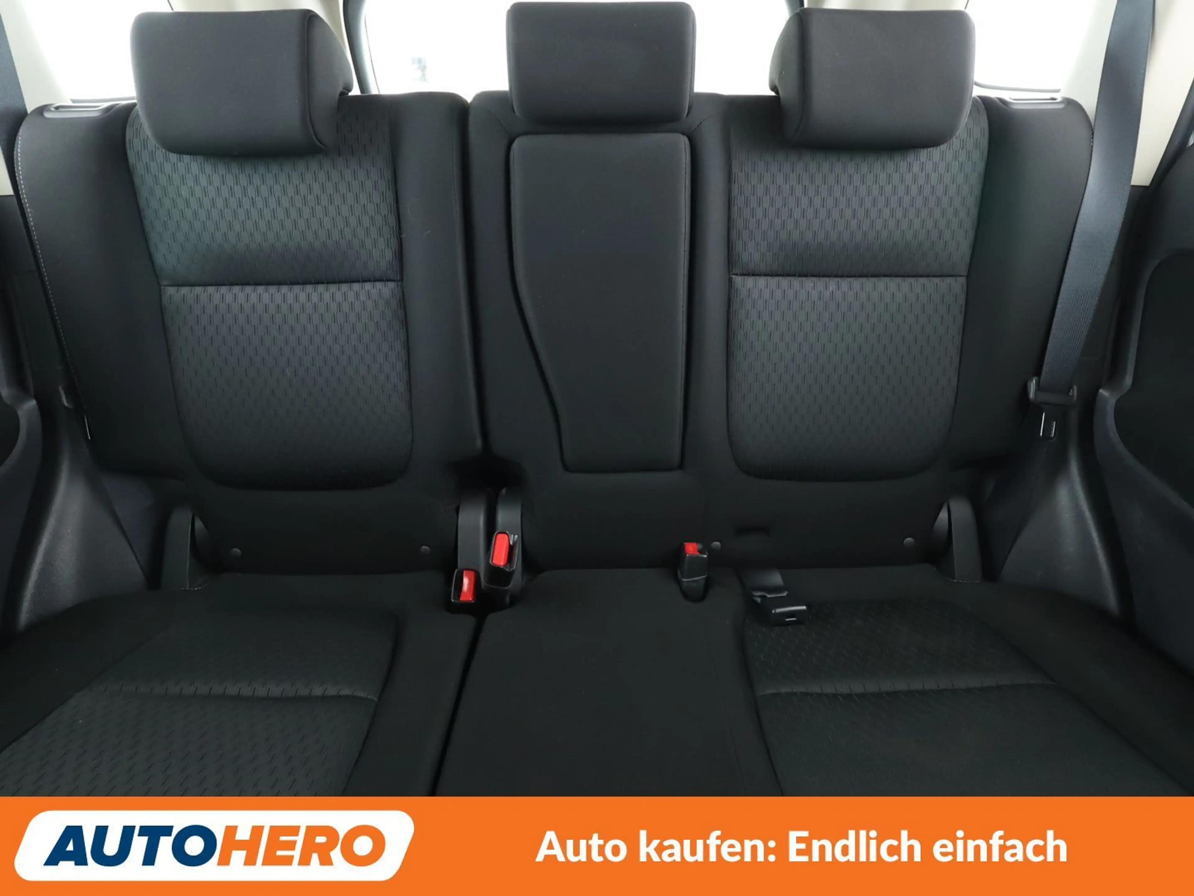 Mitsubishi Outlander 2.0 MIVEC Klassik Kollektion 2WD *TEMP*CAM*SHZ*AHK — photo 15