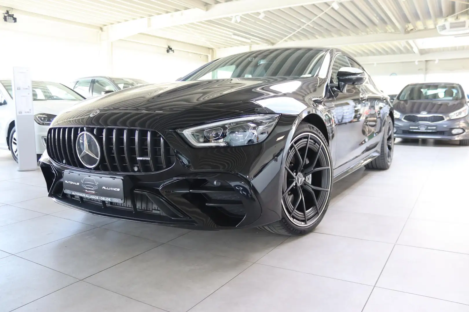 Mercedes-Benz AMG GT 53 4Matic+ 320 kW (435 PS), Autom. 9-Gang, Allrad Schwarz - 1