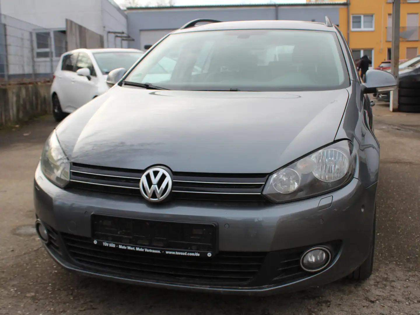 Volkswagen Golf Variant 6 ,1.6 TDI Comfortline BlueMotion Grau - 1