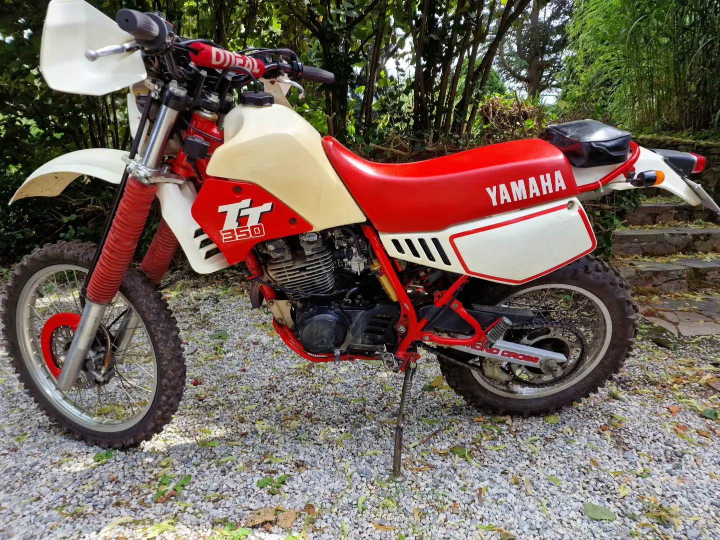 Yamaha TT 350 Roşu - 1