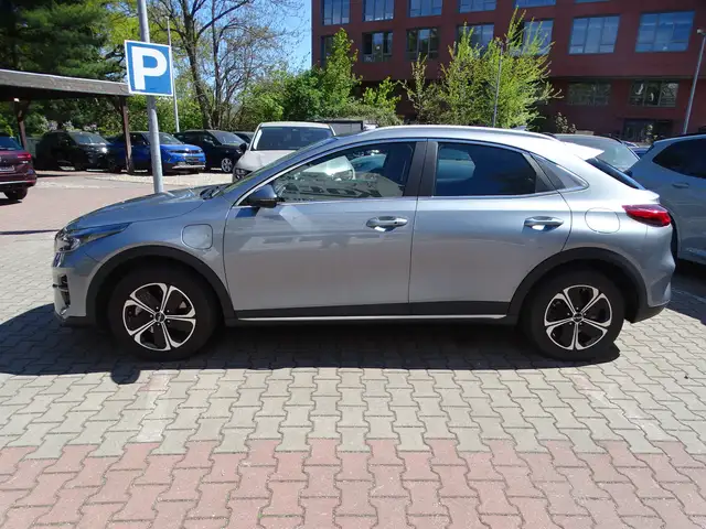 Kia Xceed view 3
