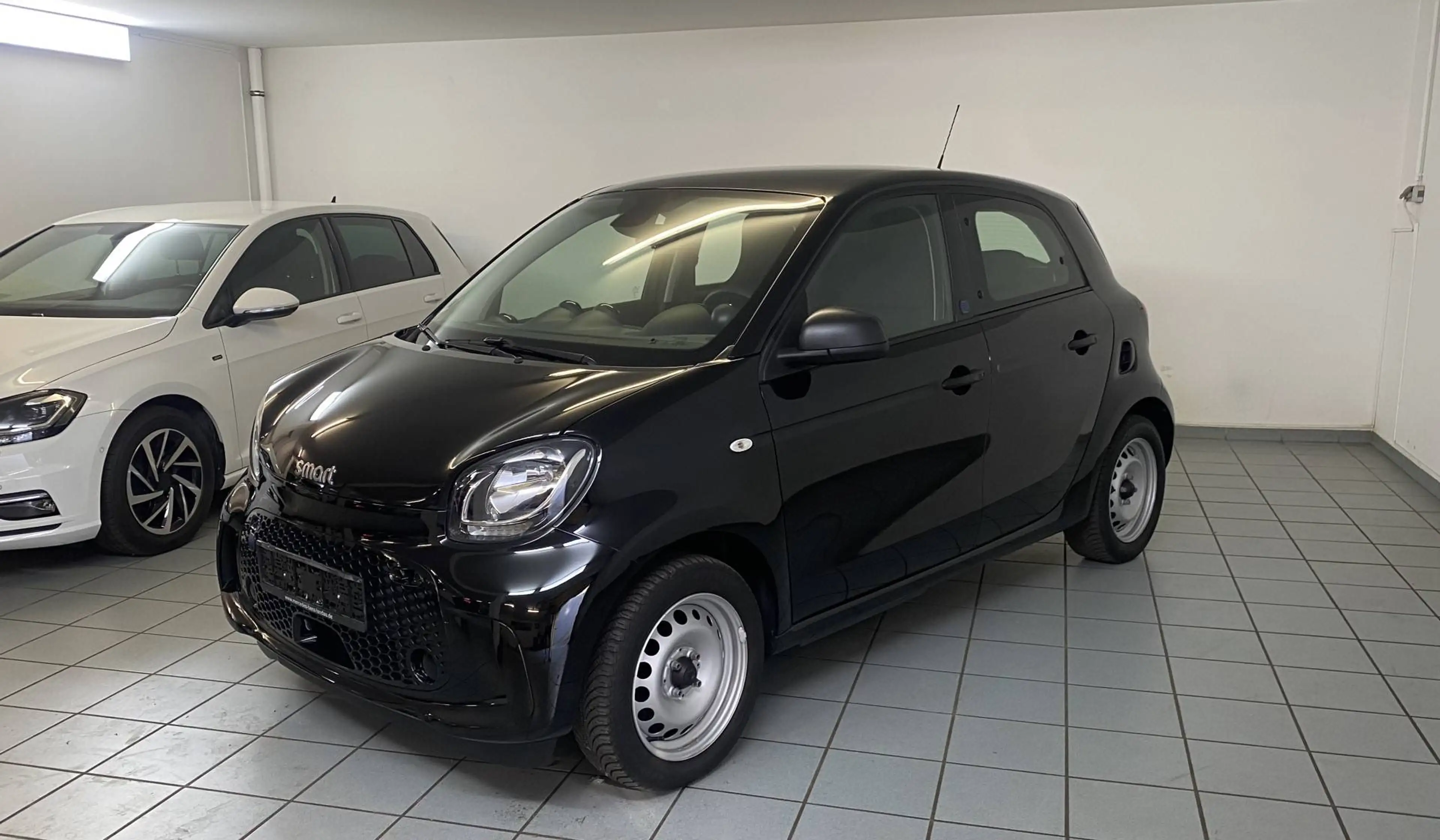 smart forFour electric drive / EQ 22 KW Schnelllader — photo 3