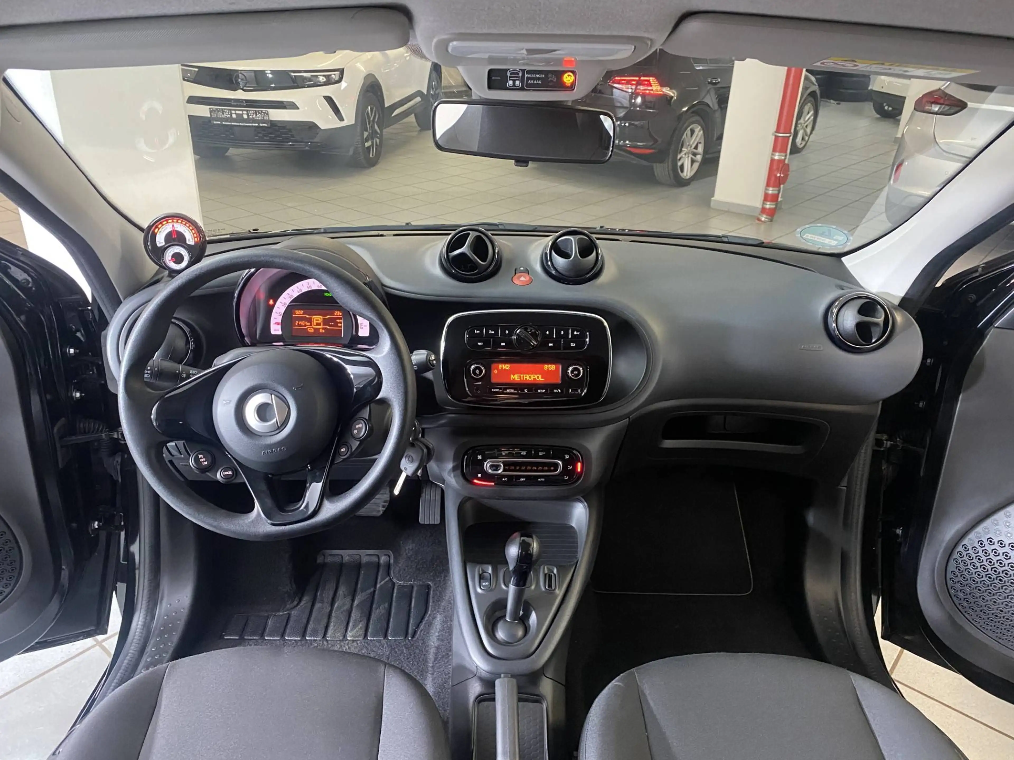 smart forFour electric drive / EQ 22 KW Schnelllader — photo 7