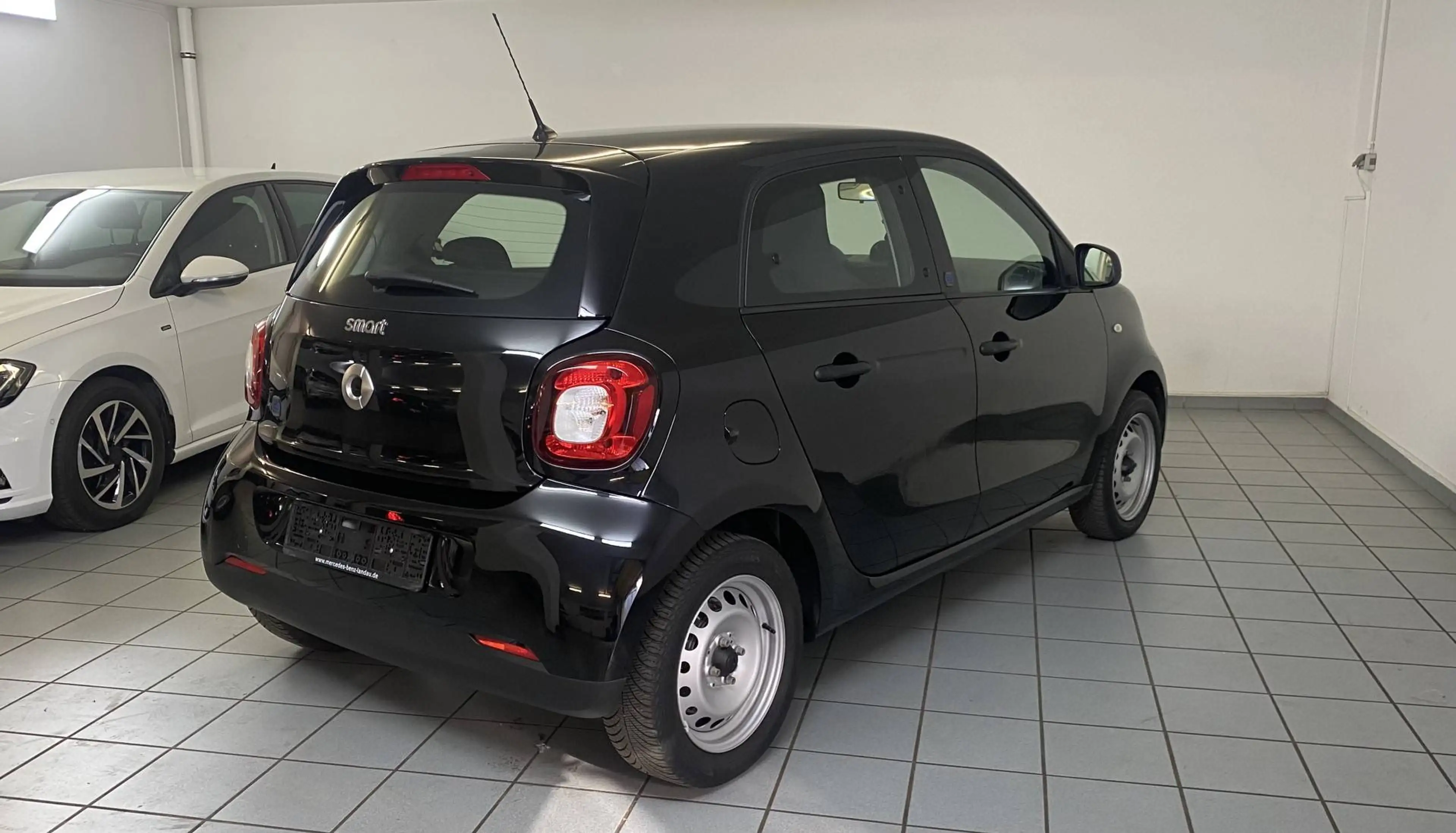 smart forFour electric drive / EQ 22 KW Schnelllader — photo 4
